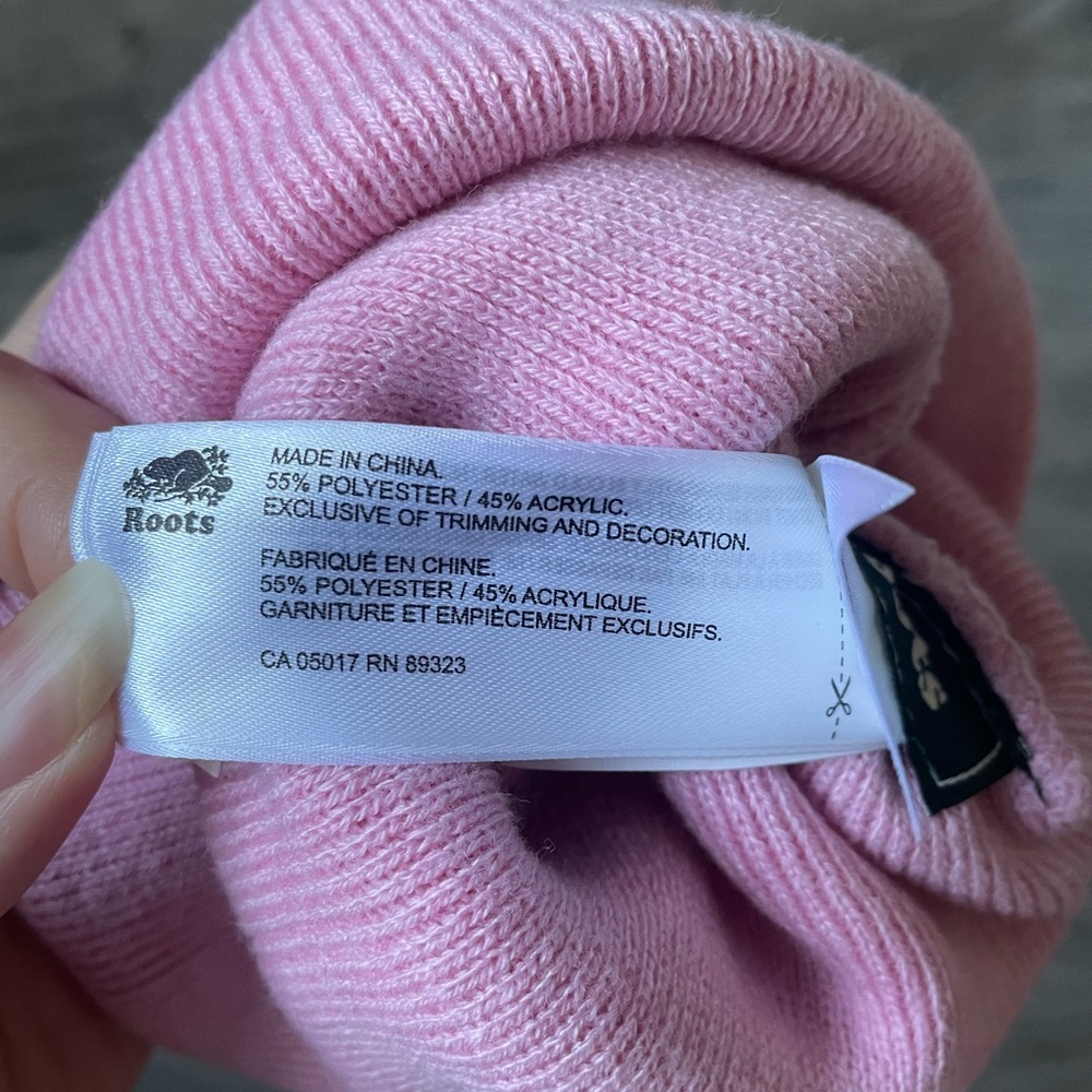 NWT Roots Bracebridge Toque, Pink Mix - Picture 5 of 5
